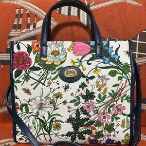 GUCCI ❤️🌟GG FLORA TOTE BAG ⭐️